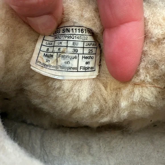 UGG Boots Classic Ultra Mini in Chestnut - Picture 13 of 14